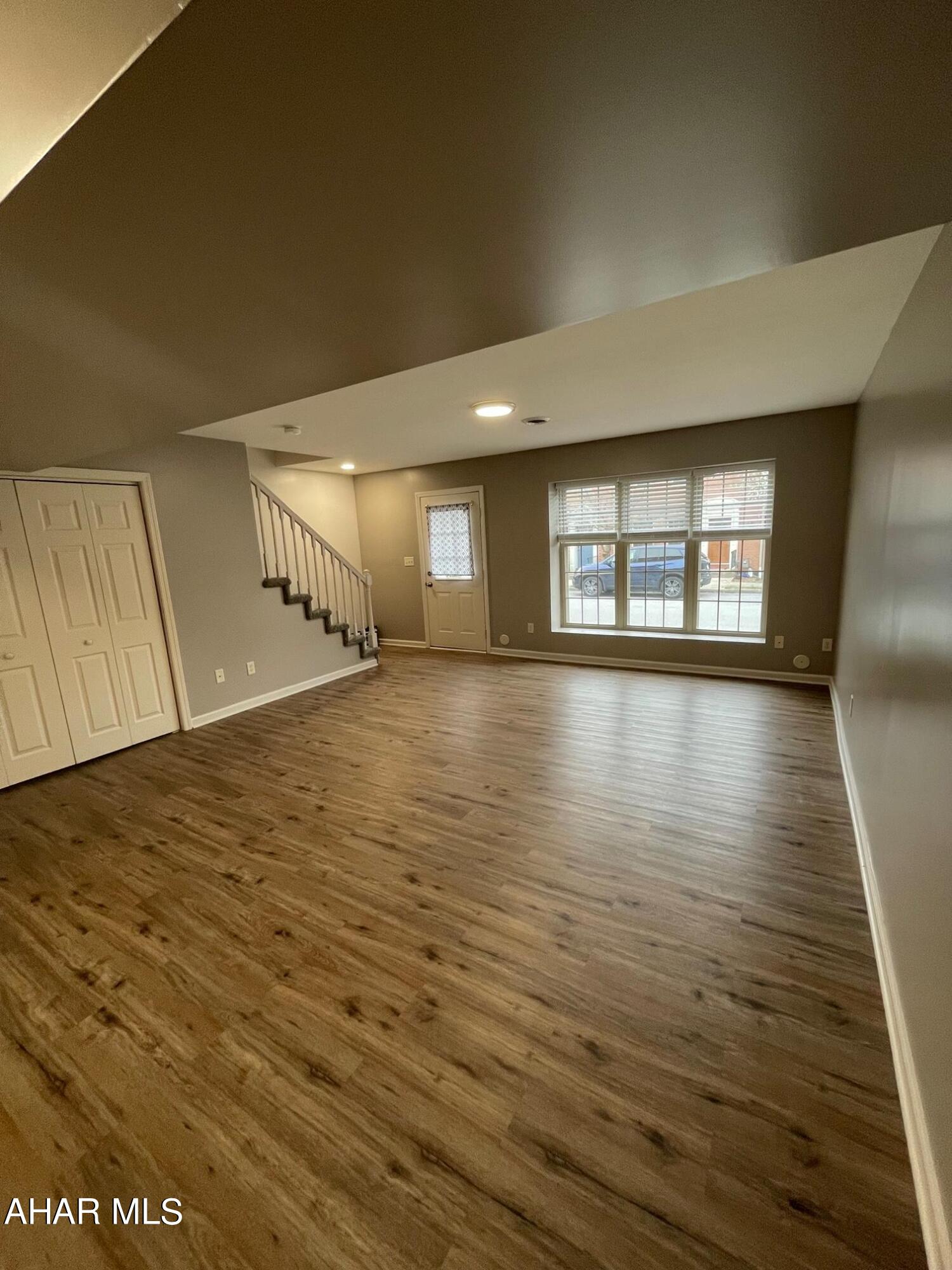 Holiday Hills - Residential