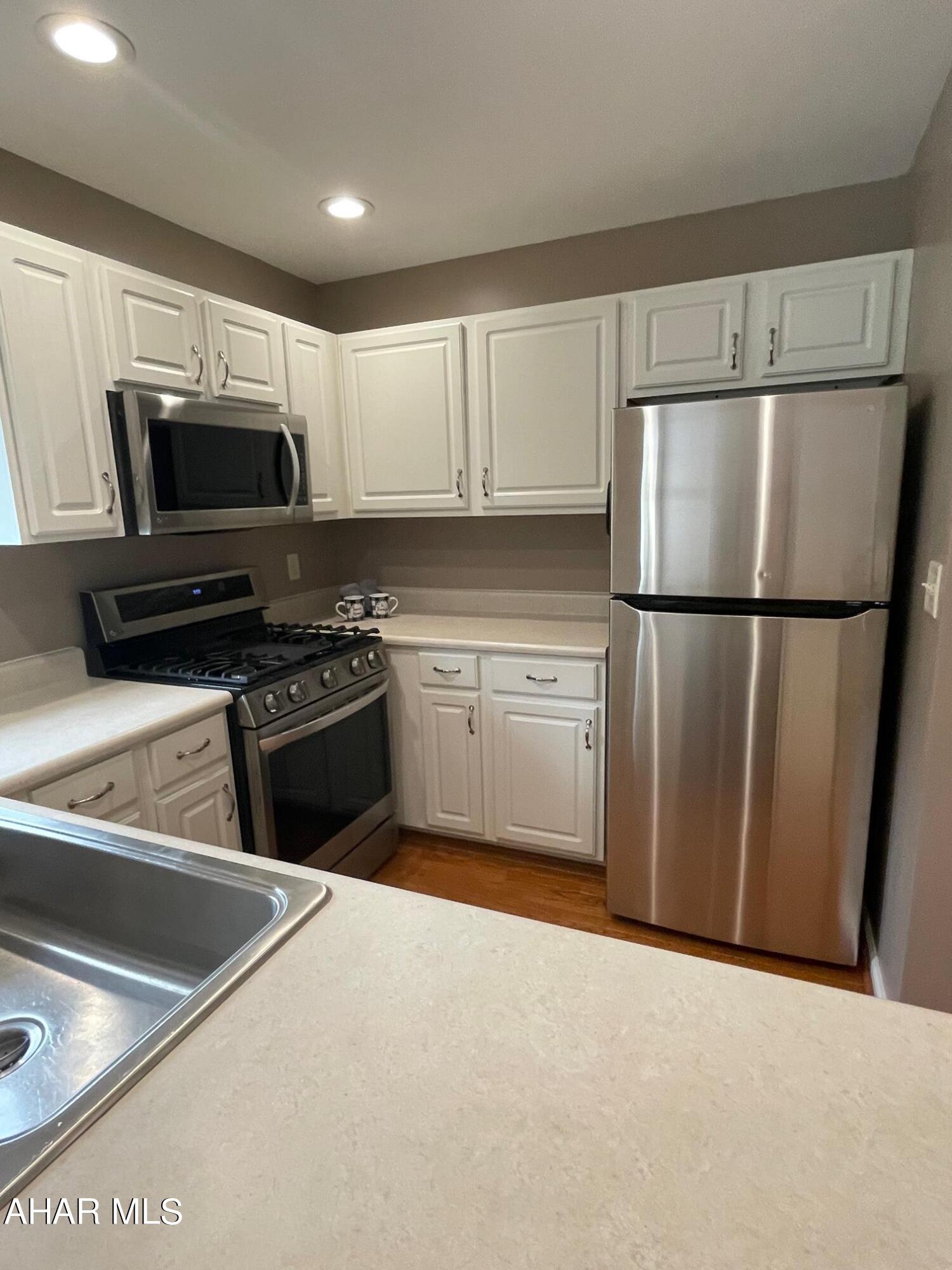 Holiday Hills - Residential