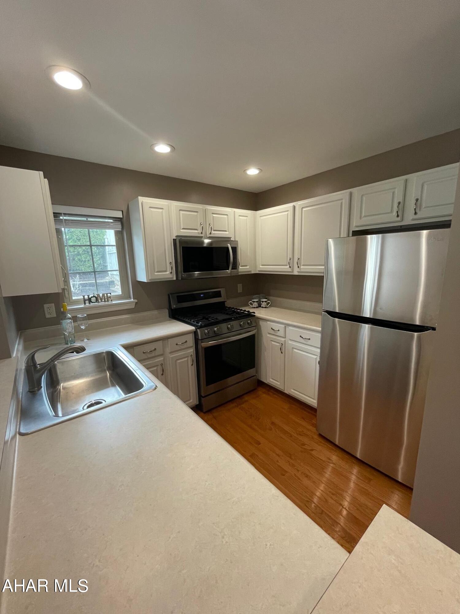 Holiday Hills - Residential