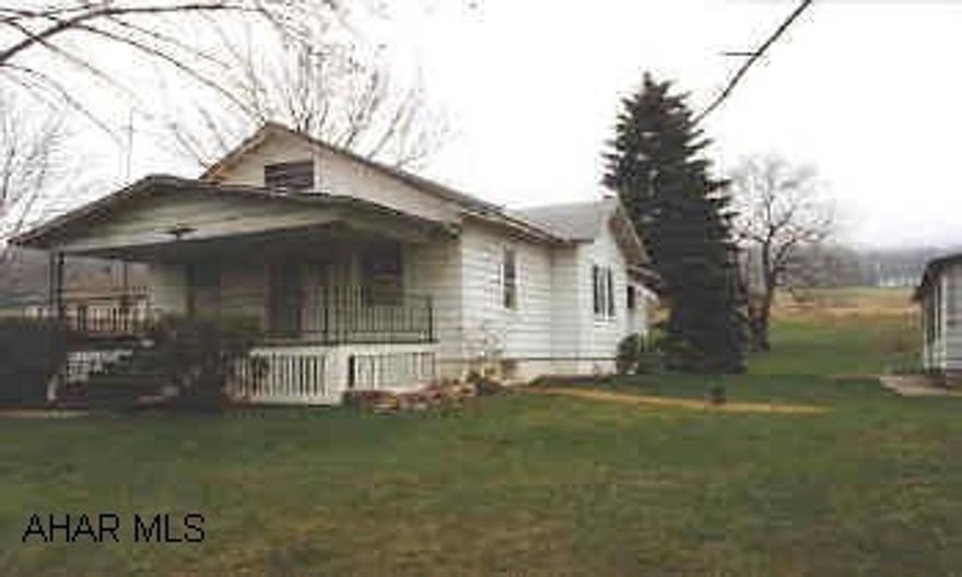 Nice three bedroom rancher on a large lot. show antime key in office. Three bedroom rancjer on a large lot with large garage. Kitchen has been updated, and new carpeting in living room. New well, pump and water softener in 2000.