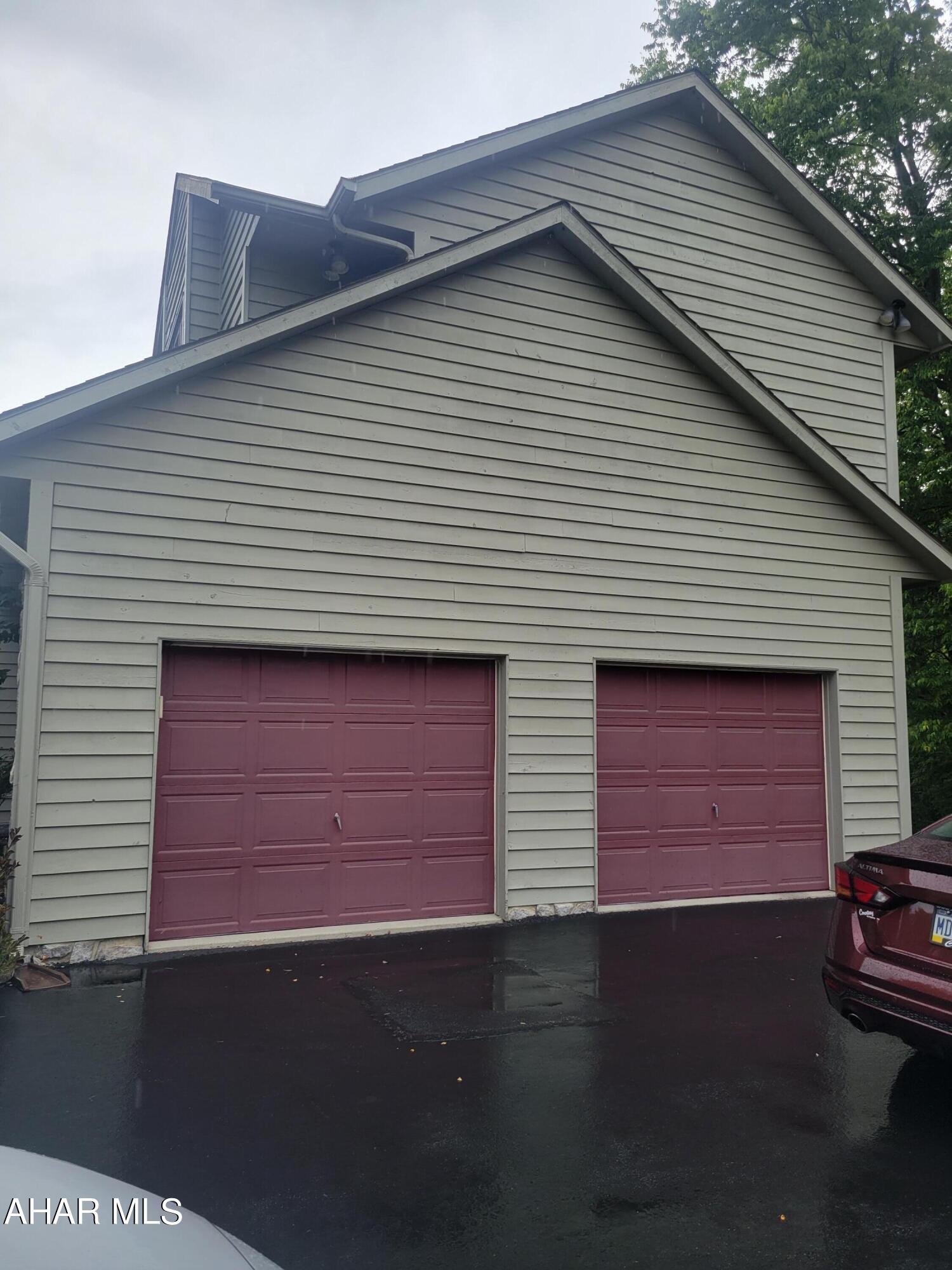 Rolling Hills - Residential