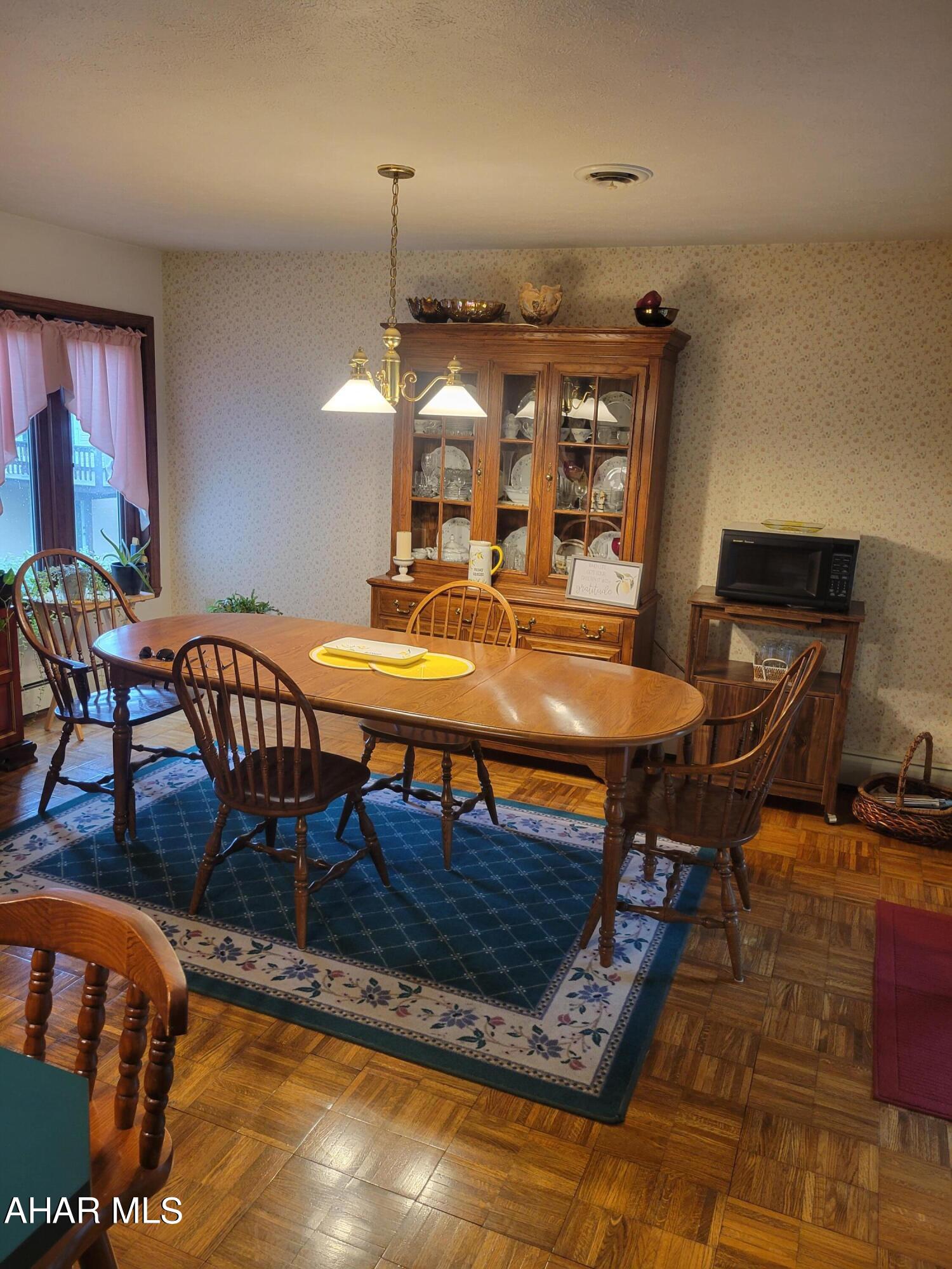 Rolling Hills - Residential