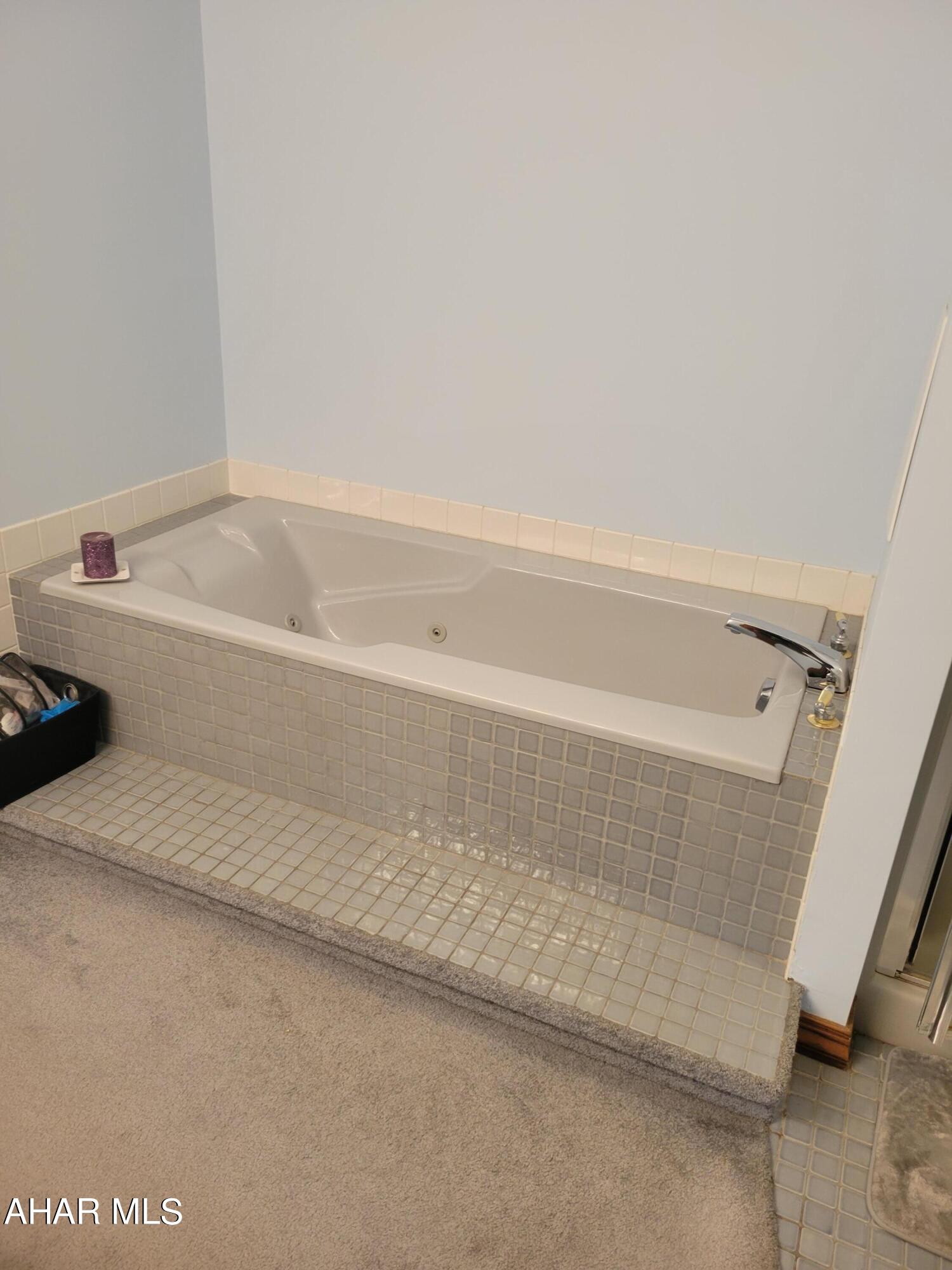 Rolling Hills - Residential