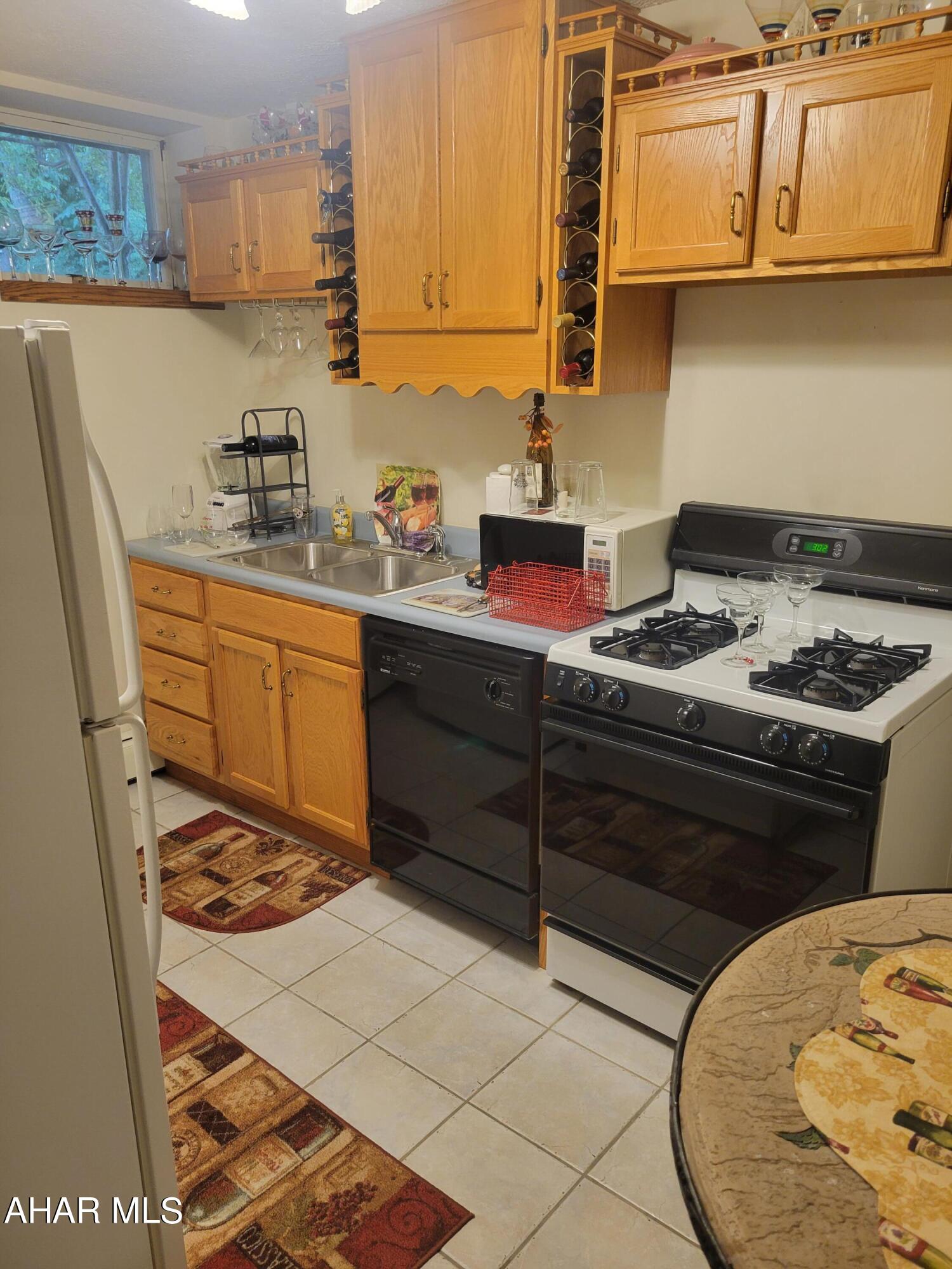 Rolling Hills - Residential