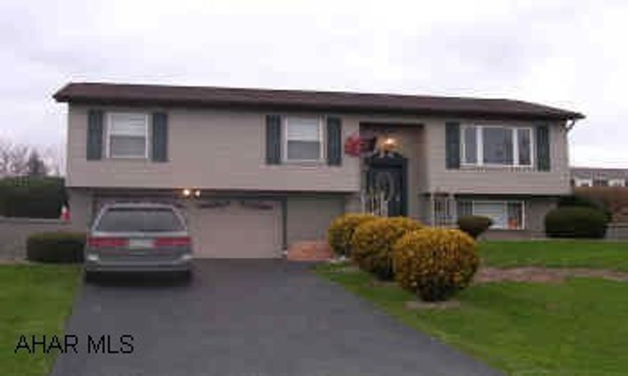 FRESHLY PAINTED TOTALLY REMODELED. NEW WINDOWS, DOORS, PROPANE FIREPLACE, NEW CARPETING, CERAMIC TILE.  ELECTRIC AVG. $185. 24X12 SHED. DECK 12X24.