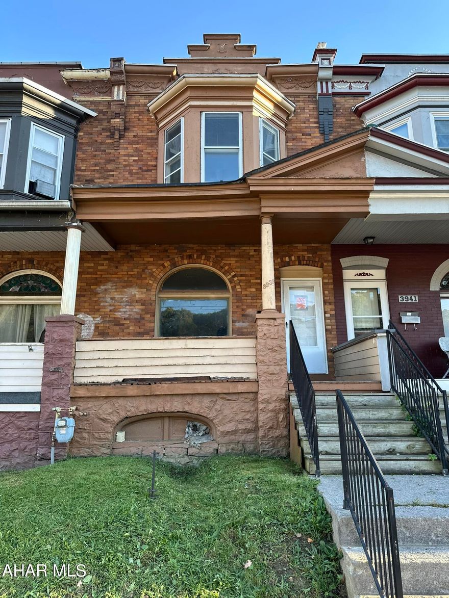 Discover the potential in this historic three-bedroom, one-bath home, a true diamond in the rough. With its unique charm and character, this property offers a fantastic opportunity for those looking to invest or create a personalized space.

This home features a practical layout with three bedrooms that can serve various purposes, whether as sleeping quarters, a home office, or a creative space. The living area, while cozy, presents an opportunity to make the most of the square footage and enhance the overall flow of the home.

Although the home is in need of renovation, it offers a blank slate for your creativity. You can reimagine the interior to maximize its potential, whether that means restoring original features or updating the space to fit current trends. While off-street parking is not currently available, there is the potential to add it, increasing the property's convenience.

Whether you're an experienced investor or a first-time buyer eager to take on a project, this home is ready for your vision. Embrace the opportunity to breathe new life into this historic gem and make it your own. Don't miss out—schedule a showing today and envision the possibilities!