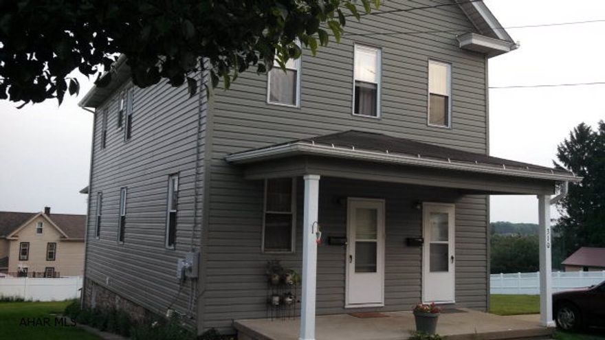 Wonderful  investment Extremely  well maintained  duplex convenient  location   building is in prestine condition