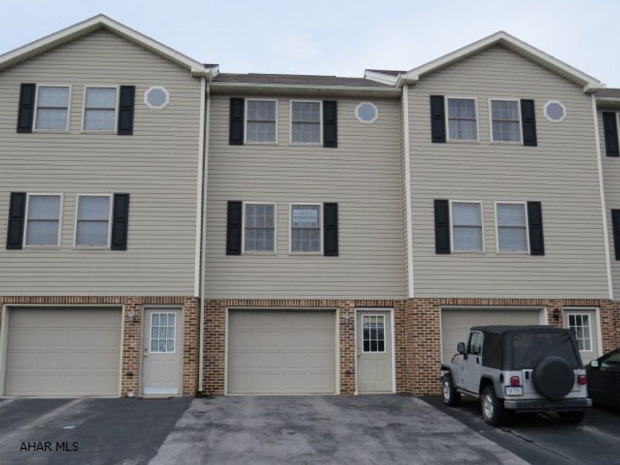 This very well maintained townhouse is better than new, and move in ready.  All appliances are included, and the carpet is less than a year old.  From the living room there is a great view of the mountains.  The eat in kitchen gives you access to the back deck and yard for easy entertaining.