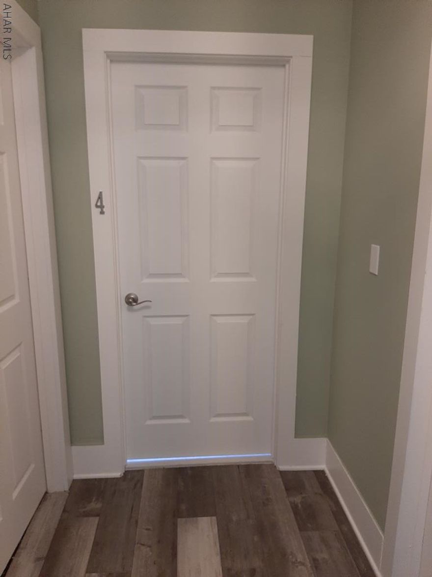 Newly renovated 1 bedroom, 1 bath apartment. All utilities included accept electric.