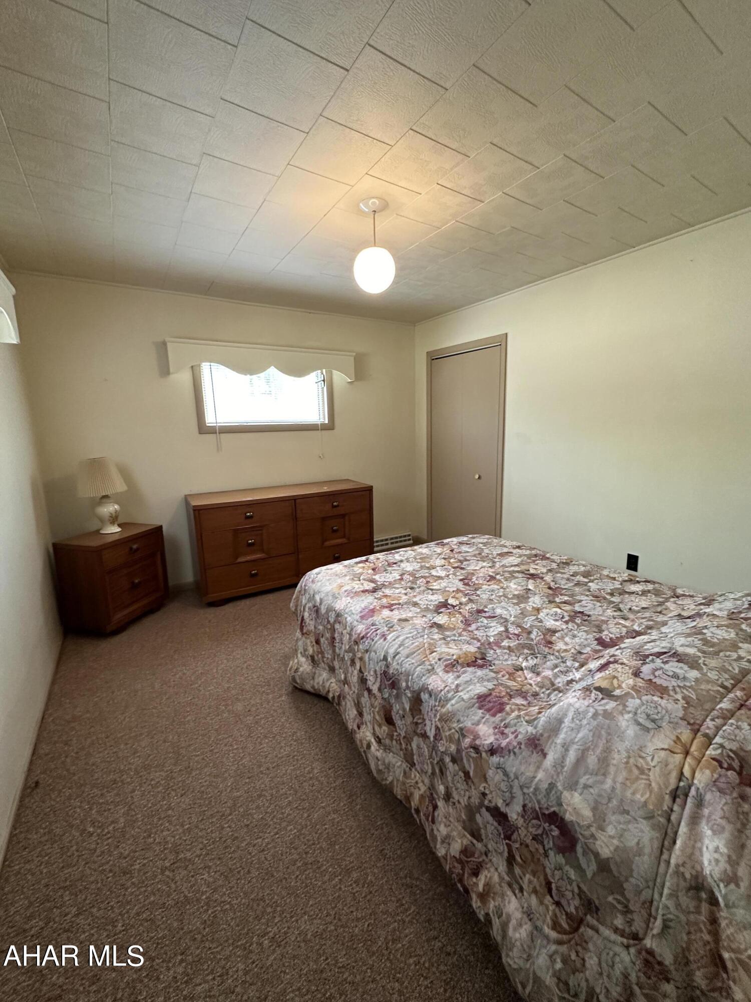 Glendale Yearound - Residential