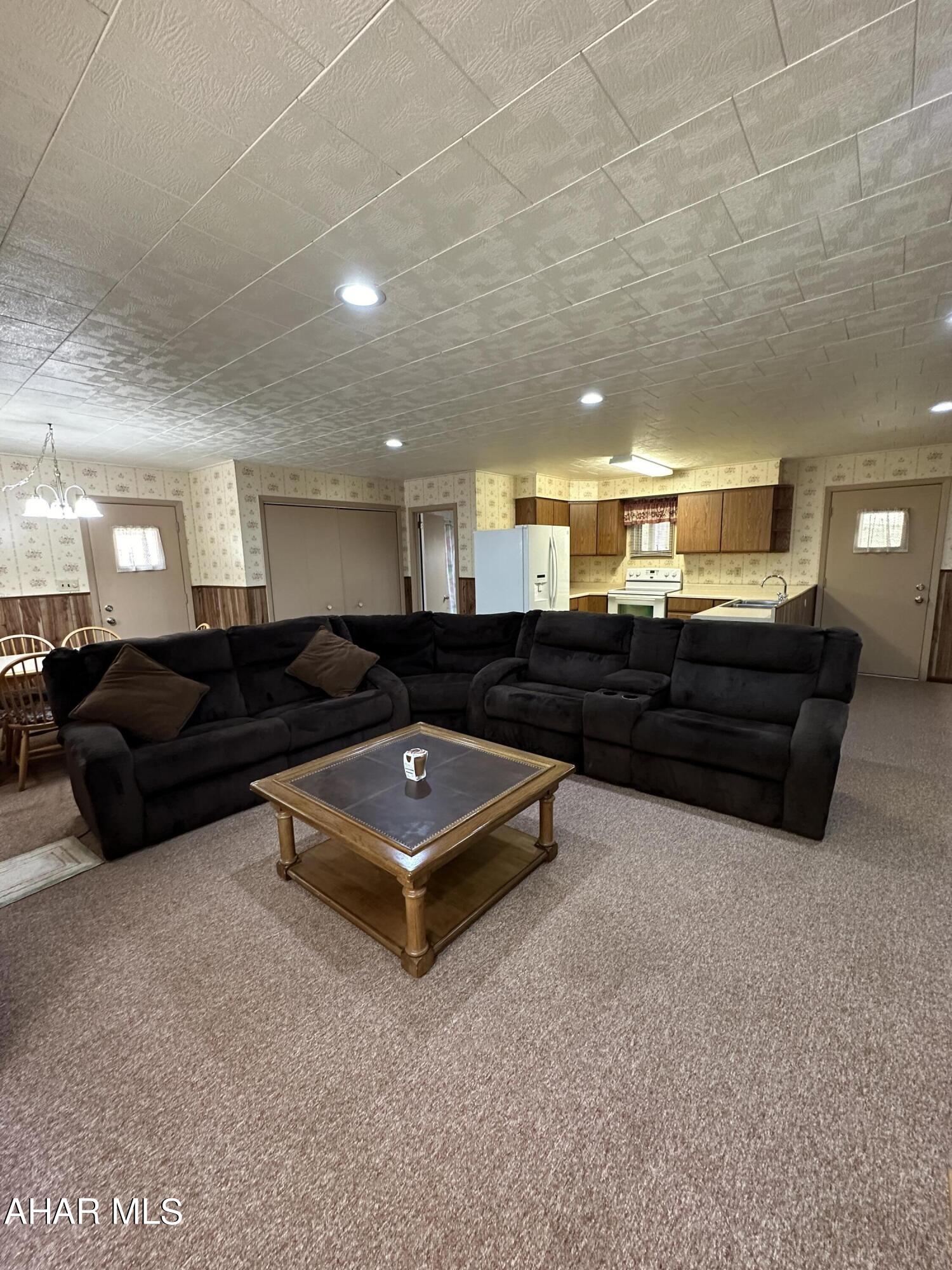 Glendale Yearound - Residential