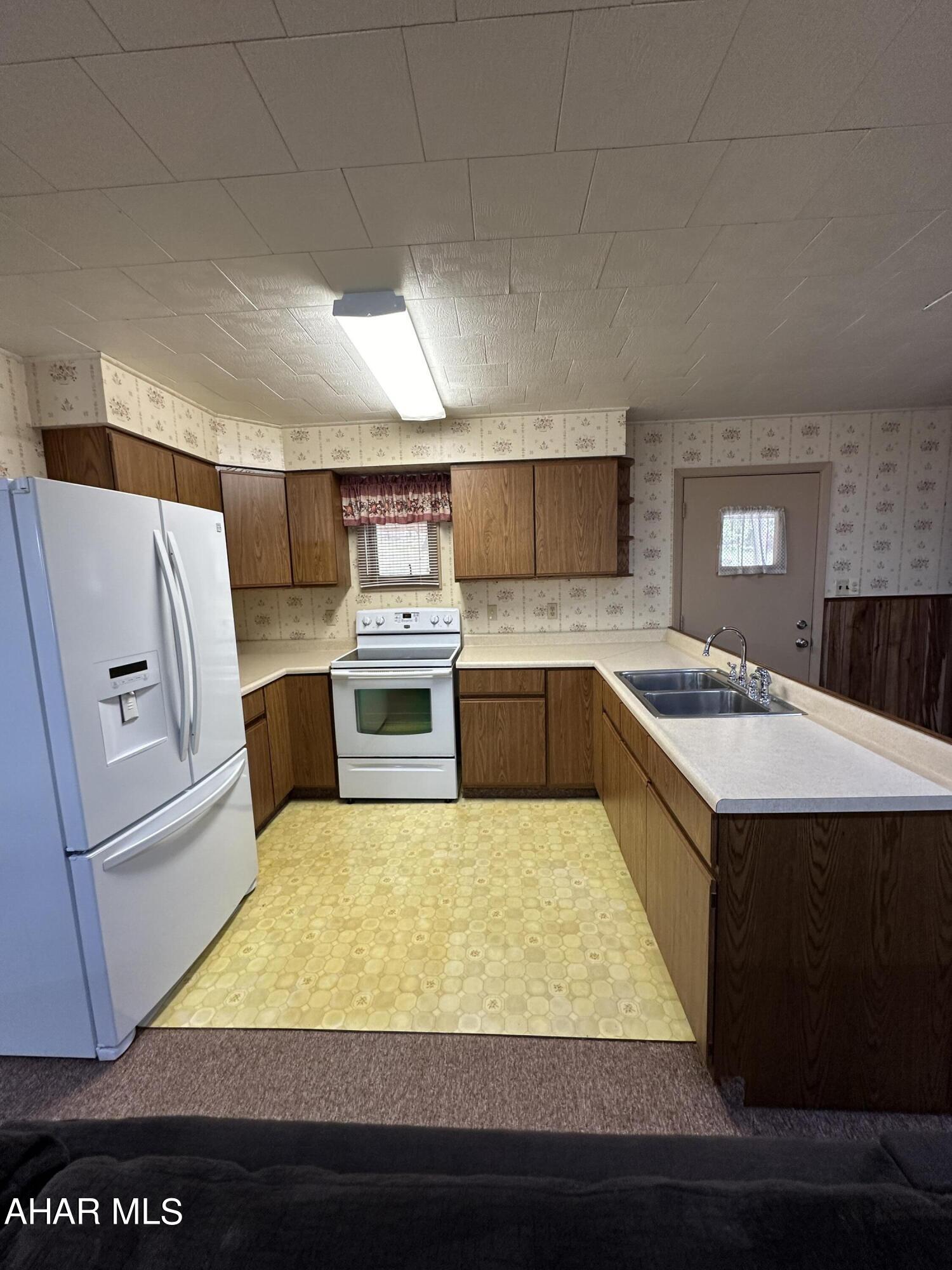 Glendale Yearound - Residential