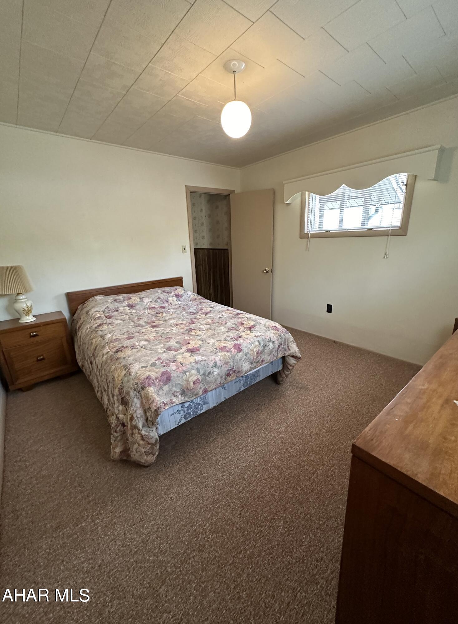 Glendale Yearound - Residential