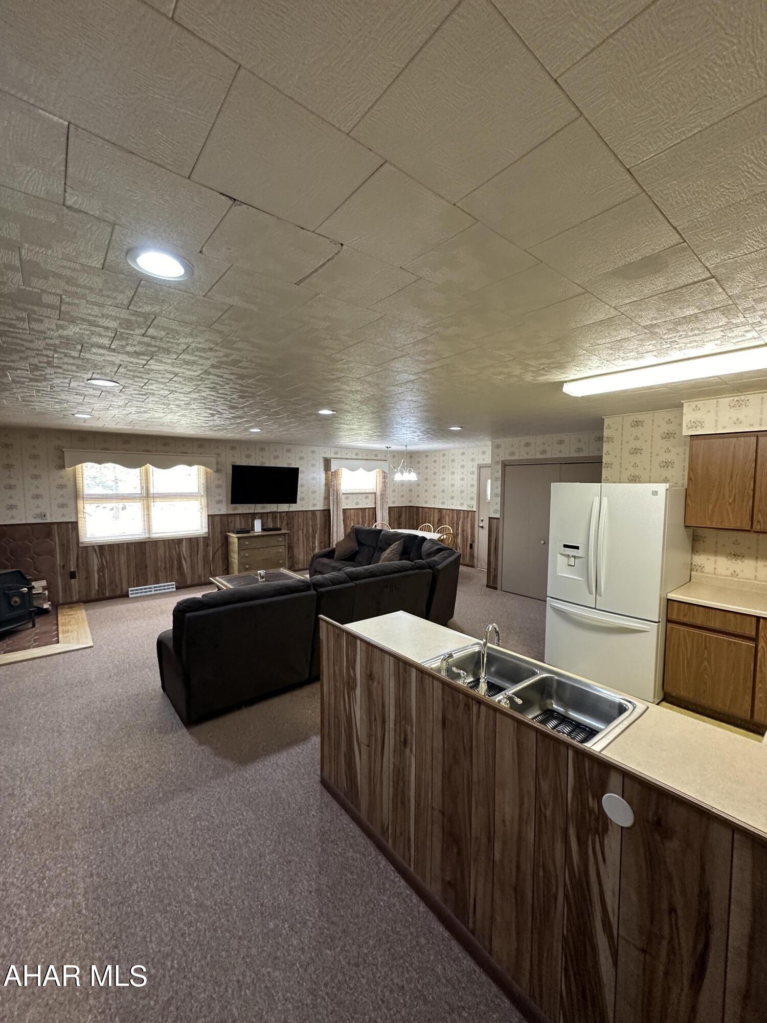 Glendale Yearound - Residential