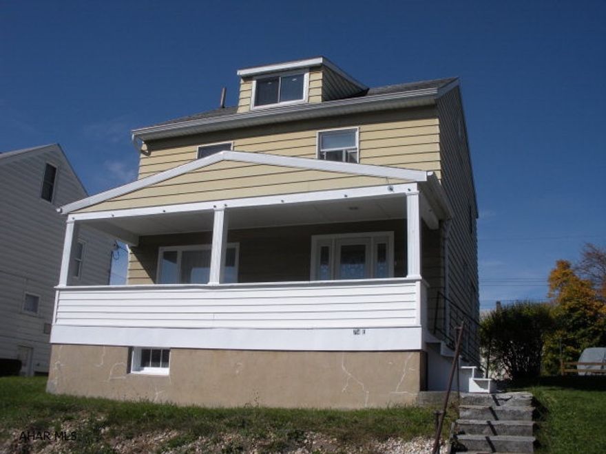 Great 4 bedroom, 1.5 bath home on a no outlet street in East End.  This home sits on a 50X120 Lot.  Screened rear porch, newer roof approximately 3 years old, furnace 2013, brand new 100 amp panel box.  Thermo windows, covered front porch, chimney was just repointed, off street parking.