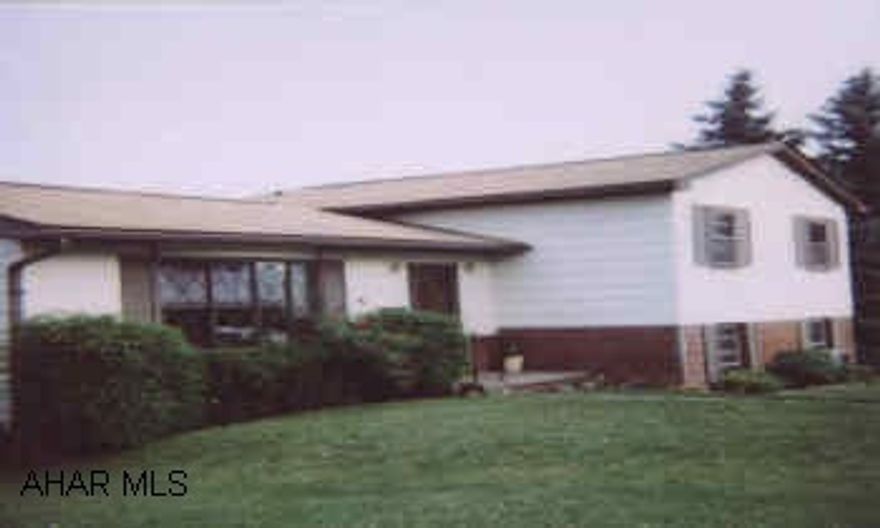 VERY CLEAN. FENCED-IN LOT. FAMILY ROOM WITH WOODBURNER. 2 AIR UNITS. ROOF 3 YEARS OLD. COPPER PLUMBING. UPDATED WIRING.