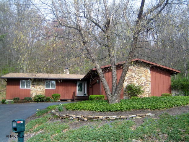 Hickory Hills - Residential