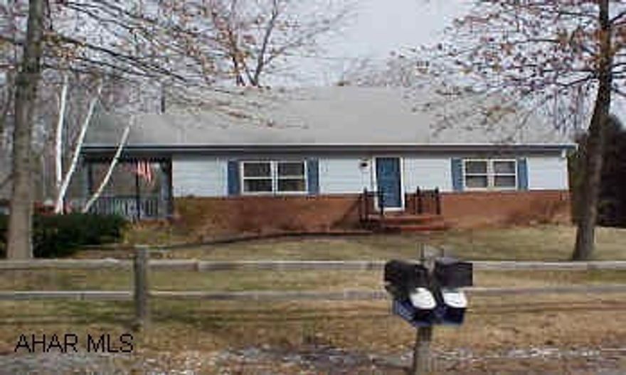 Cape Cod - Updated - Finished Basement with Bar.  Adorable, cozy 3-4 BR, Oak kitchen, Pergo Flooring, Finished Basement, Lg Deck, Side Porch, LR, Formal Dining Room. Cape Cod - Updated - Finished Basement with Bar.  Adorable, cozy 3-4 BR, Oak kitchen, Pergo Flooring, Finished Basement, Lg Deck, Side Porch, LR, Formal Dining Room.