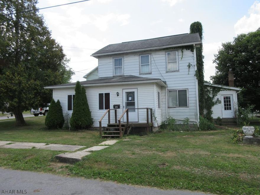 Large Saxton area 2 story vinyl home in quiet, peaceful neighborhood. Needs work, but loads of upside and potential. AS-IS sale. Seller will make no repairs.