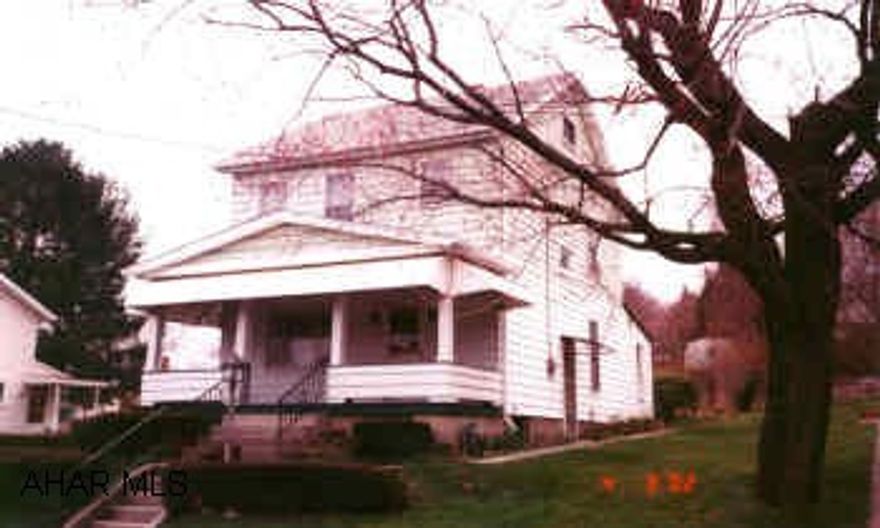 VERY NICE 3 BEDROOM ON LARGE LOT. GARAGE OFF ALLEY, FORMAL DINING ROOM AND DEN.