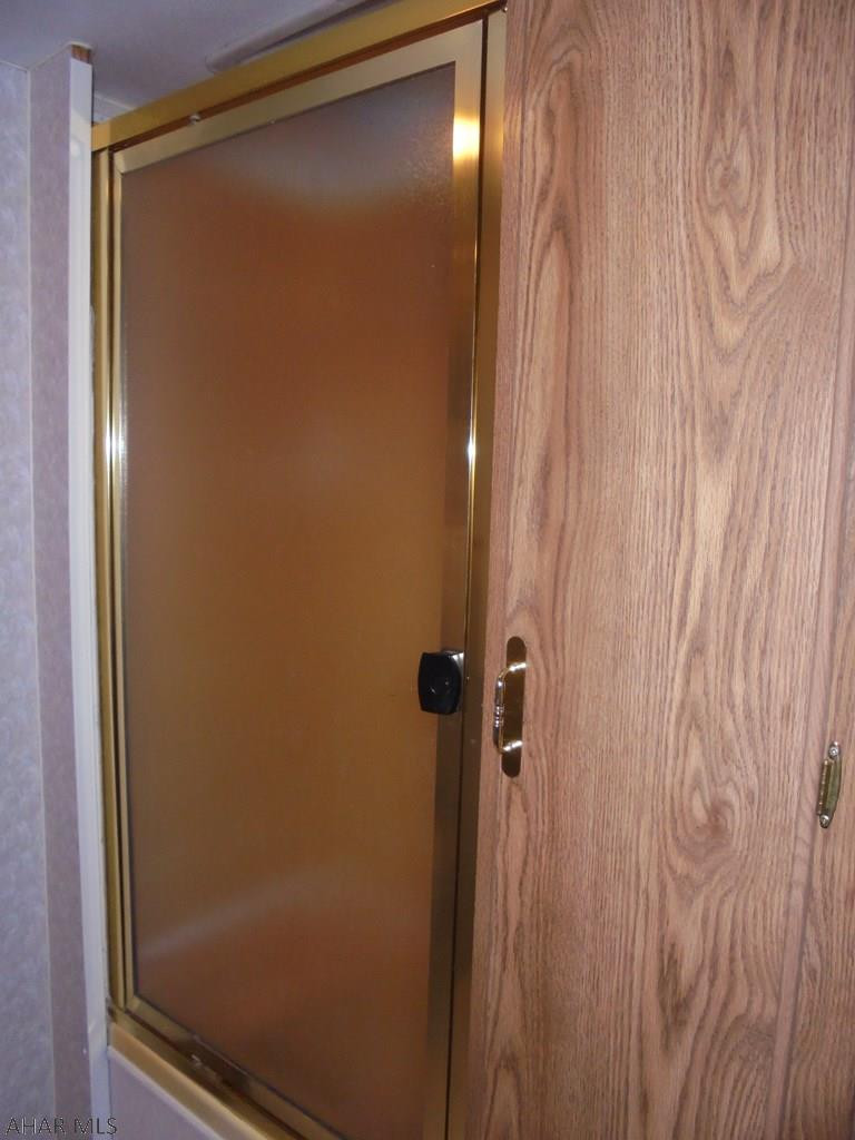 Glendale Yearound - Residential