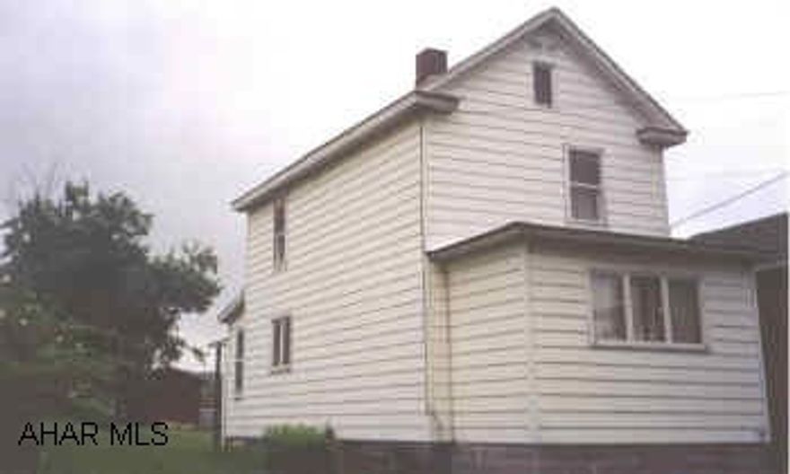 Wonderful Starter home! Won't Last!