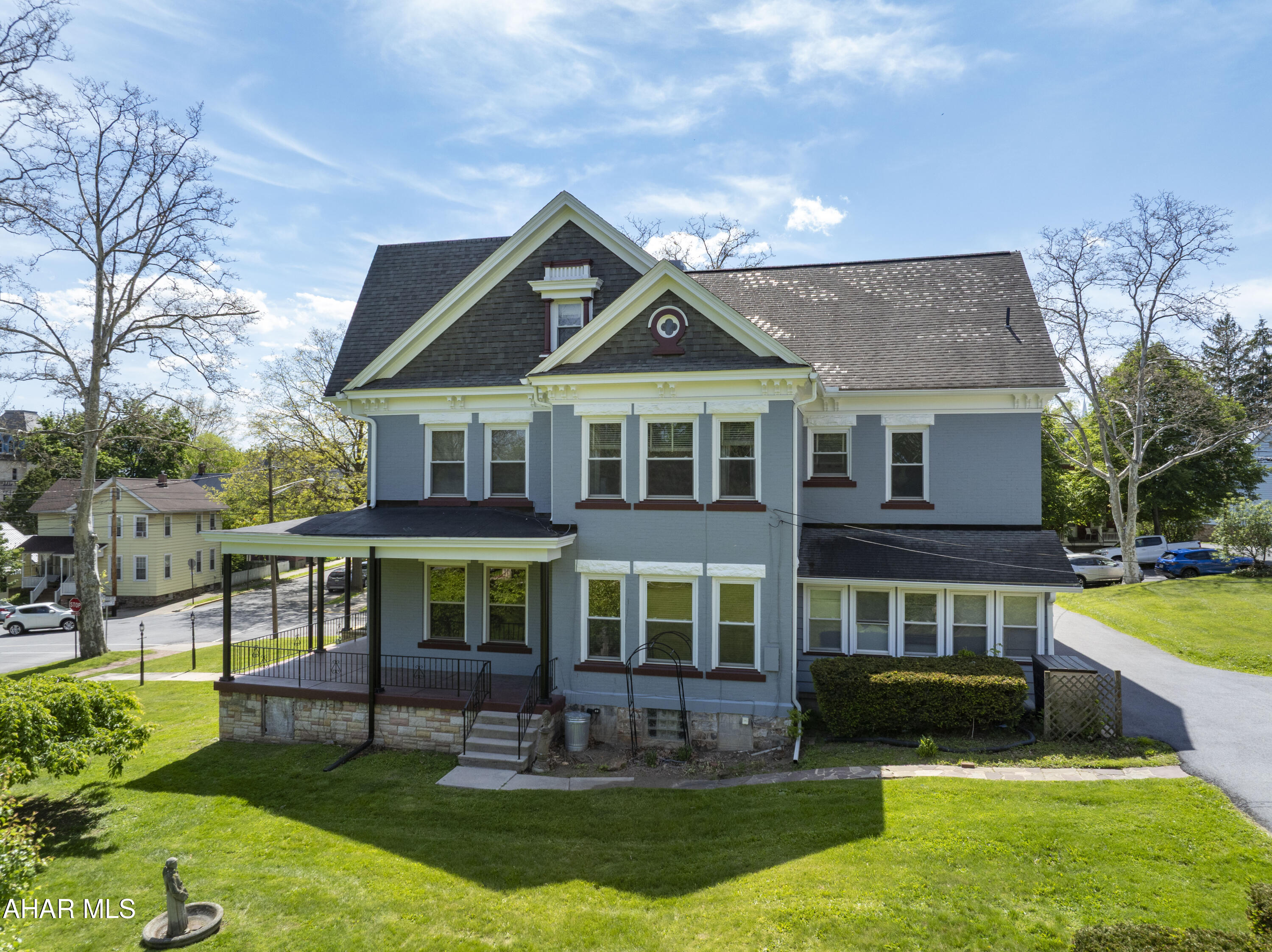 Hollidaysburg - Residential