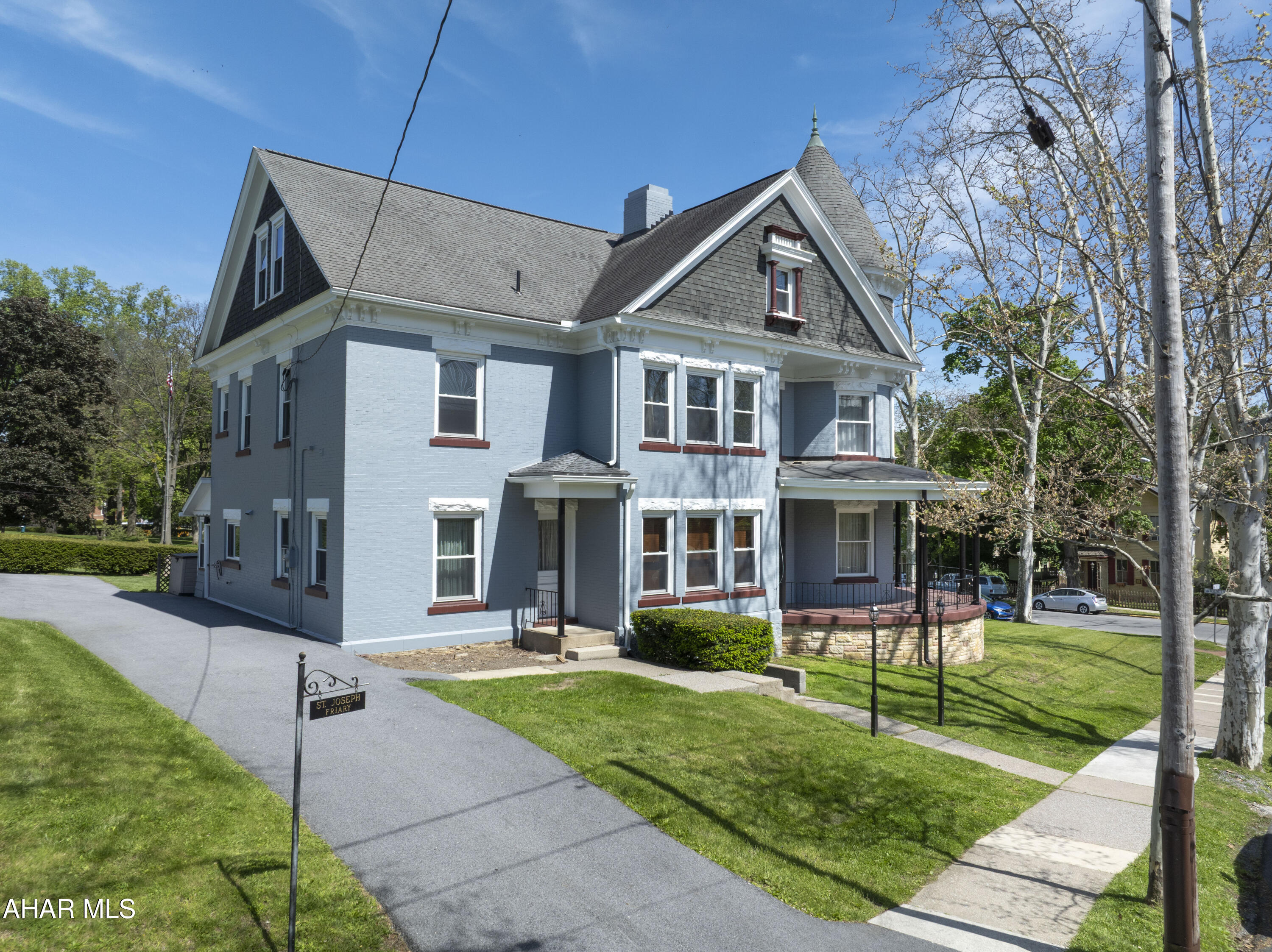 Hollidaysburg - Residential