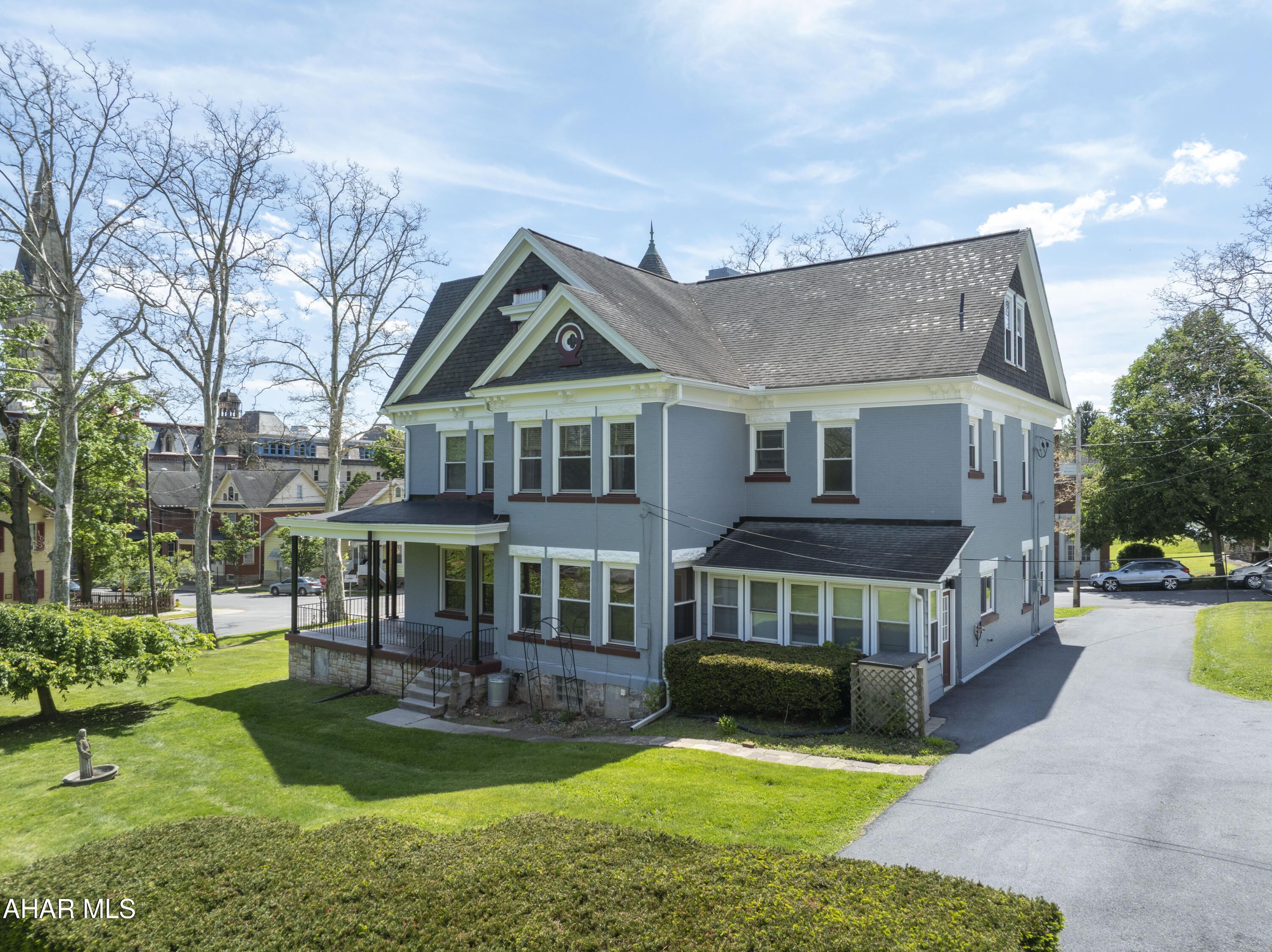 Hollidaysburg - Residential