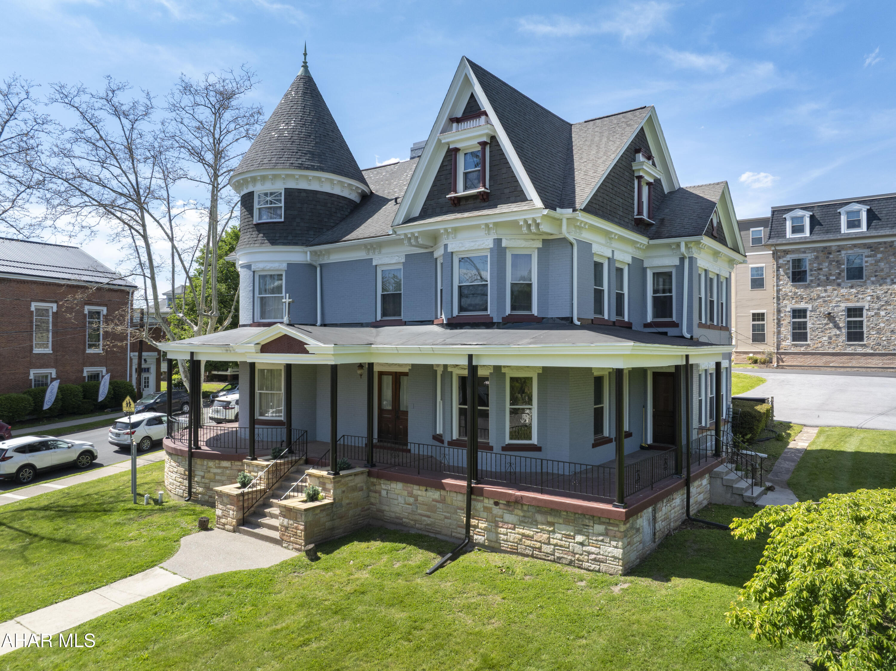 Hollidaysburg - Residential