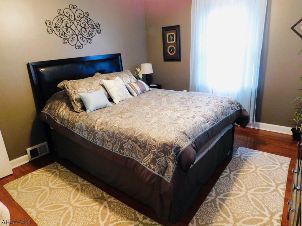 Llyswen - Residential