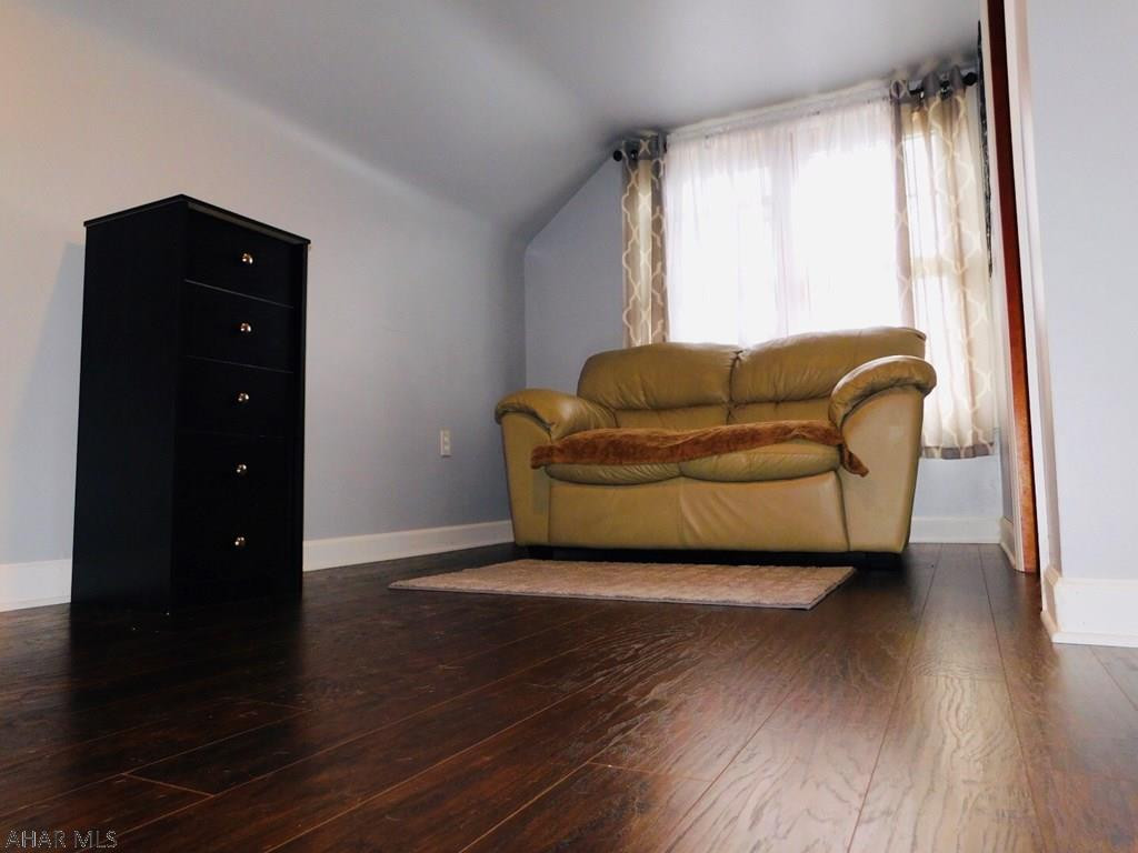 Llyswen - Residential