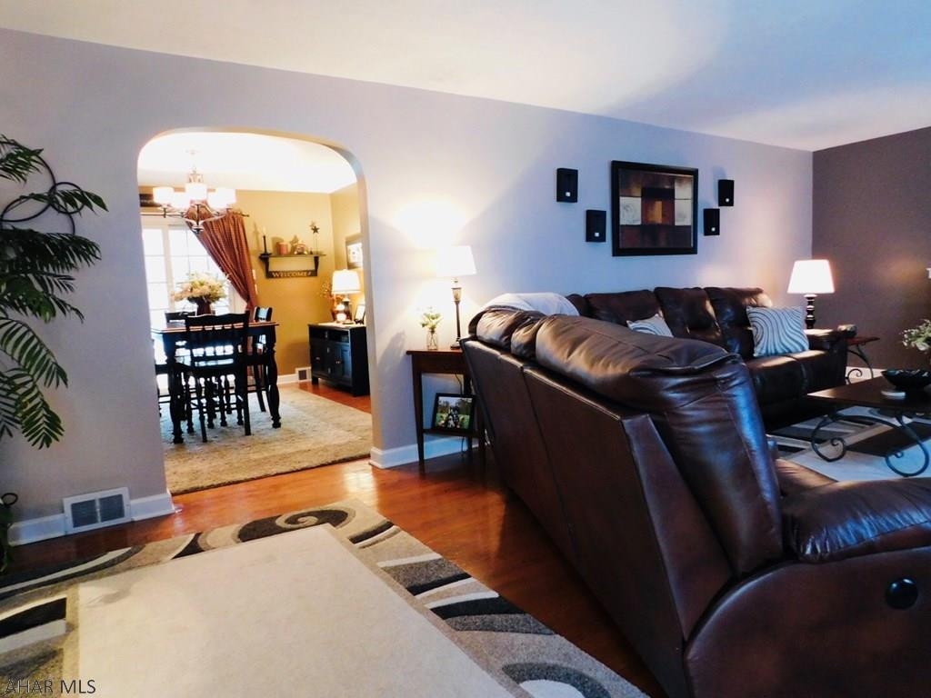 Llyswen - Residential