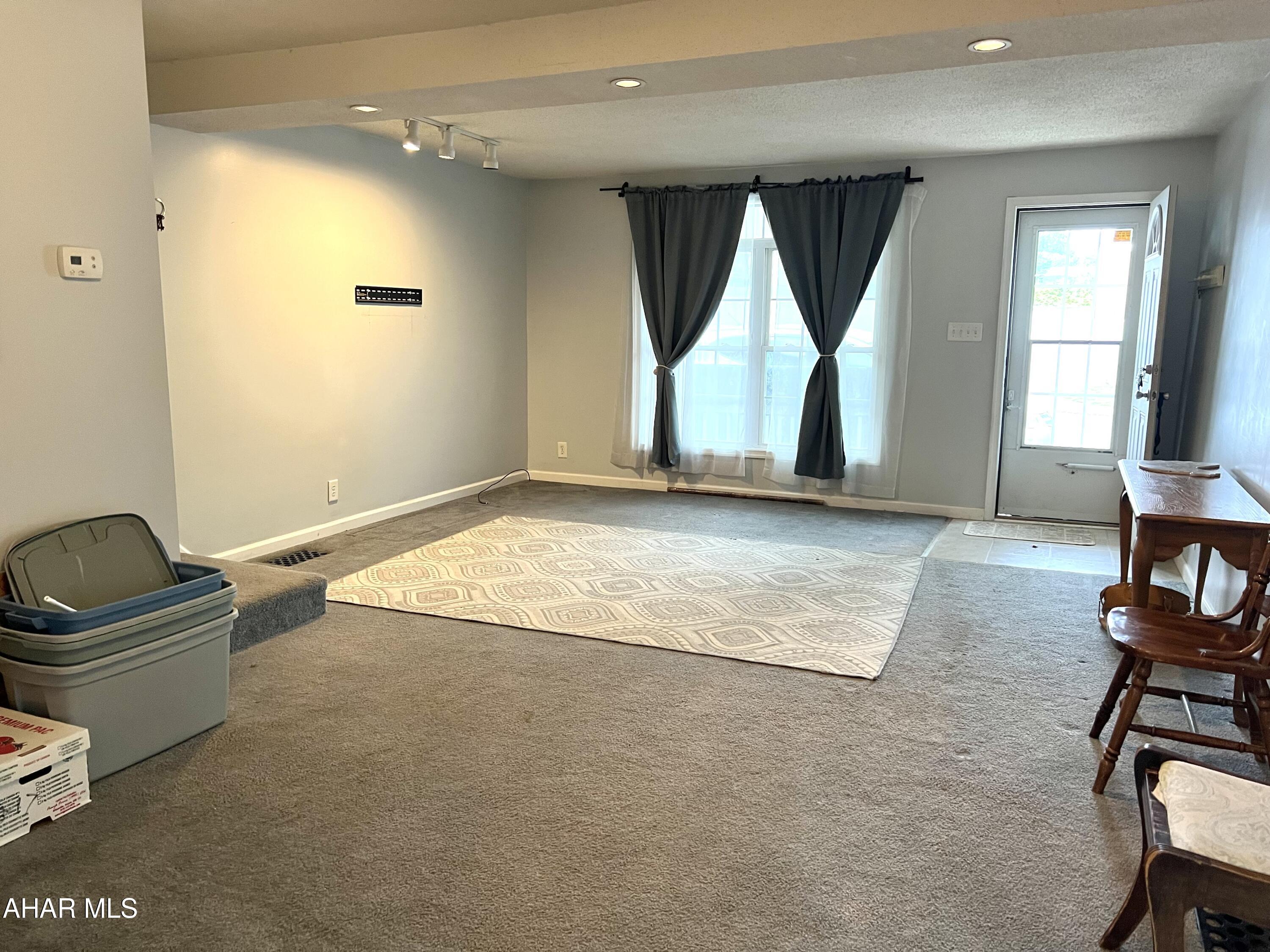 Lakemont - Residential