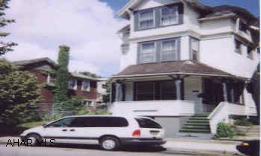 Triplex in "As Is" condition.  Needs work.  Seller wil consider financial assist to qualified buyer.