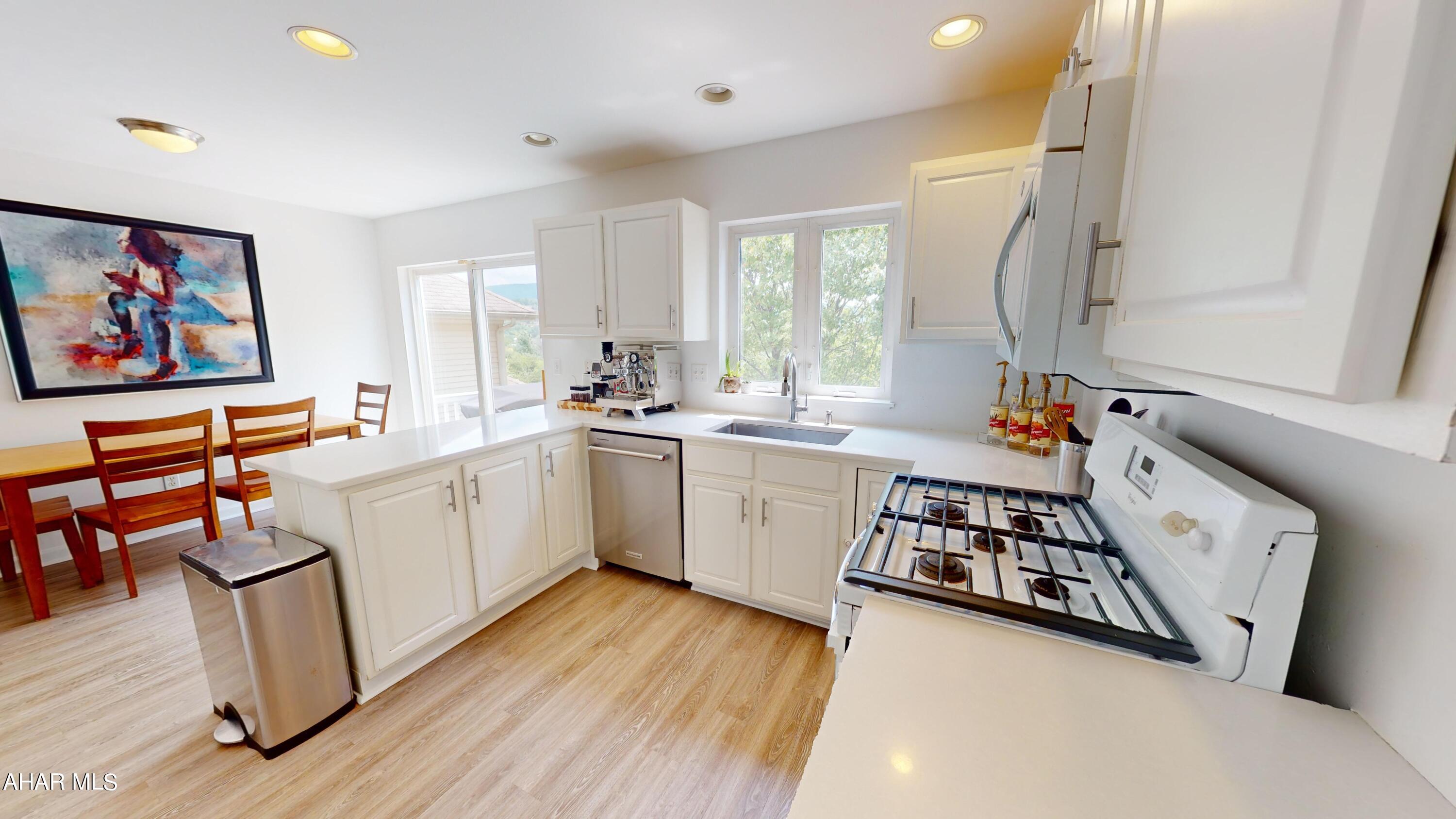 Holiday Hills - Residential