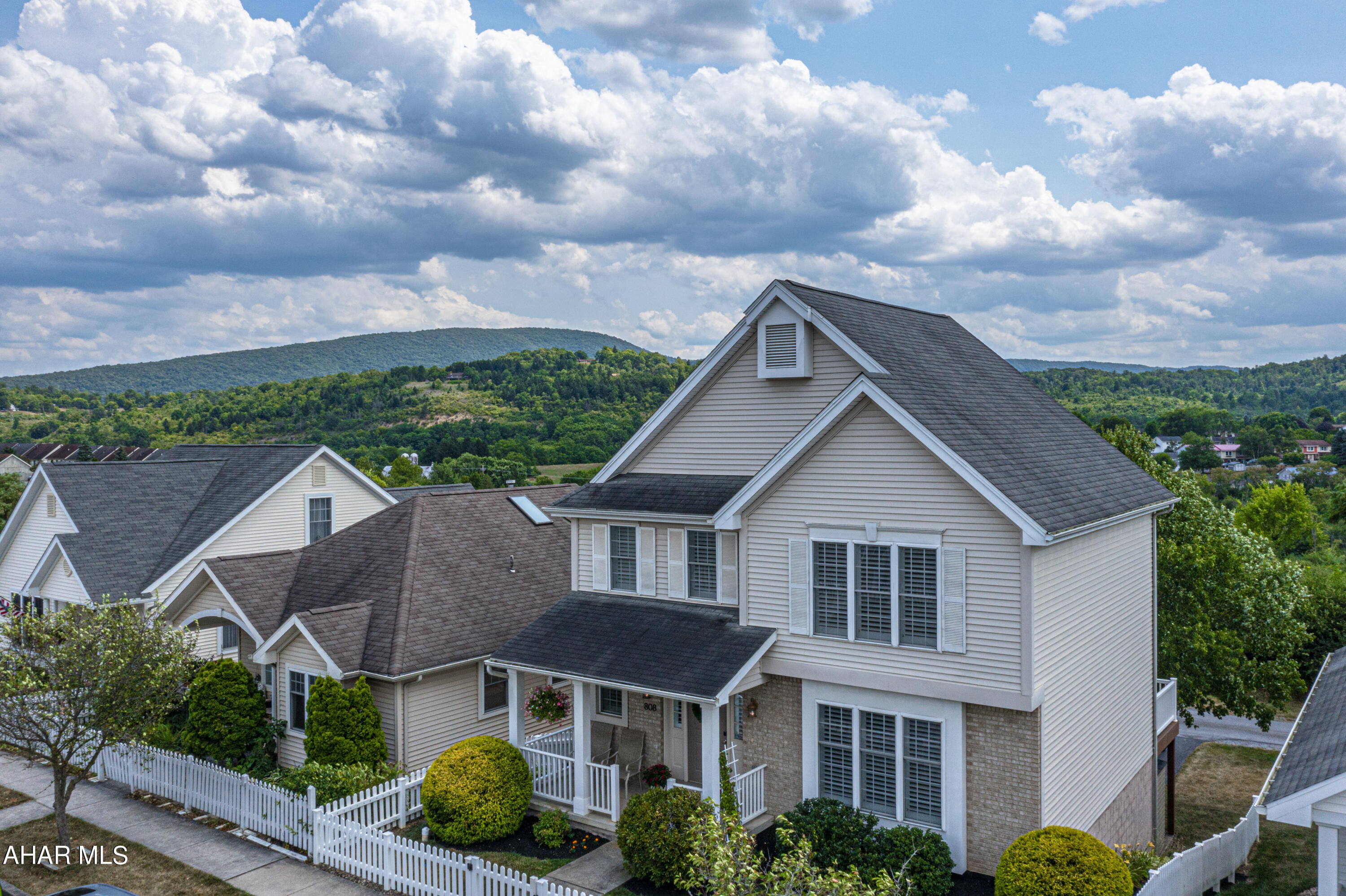 Holiday Hills - Residential