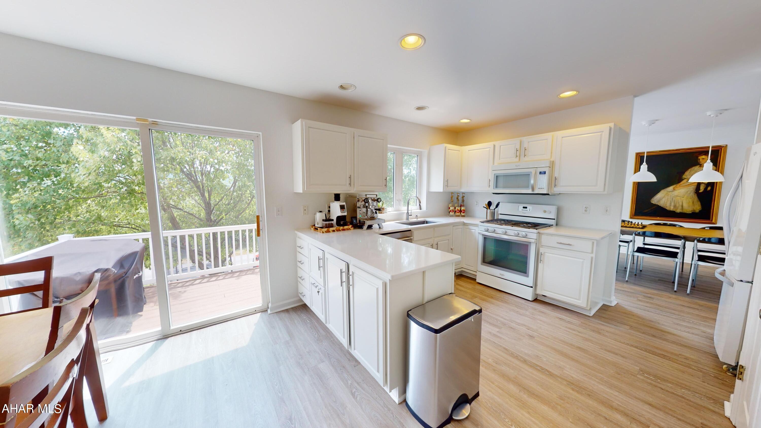 Holiday Hills - Residential