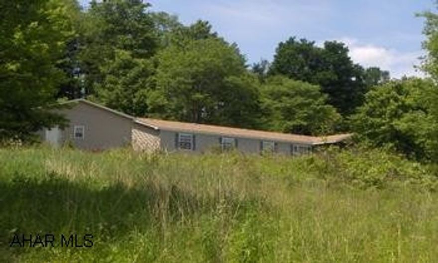 4 BR Fleetwood mobile home on 2.7 acres. Large walk-in closet, Master bath has a garden tub. Rear deck & large oversized garage.Located in Smoke Run  Call Scott @ 244-3113 4 BR Fleetwood mobile home on 2.7 acres. Large walk-in closet, Master bath has a garden tub. Rear deck & large oversized garage. Located in Smoke Run.  Call Scott @ 244-3113