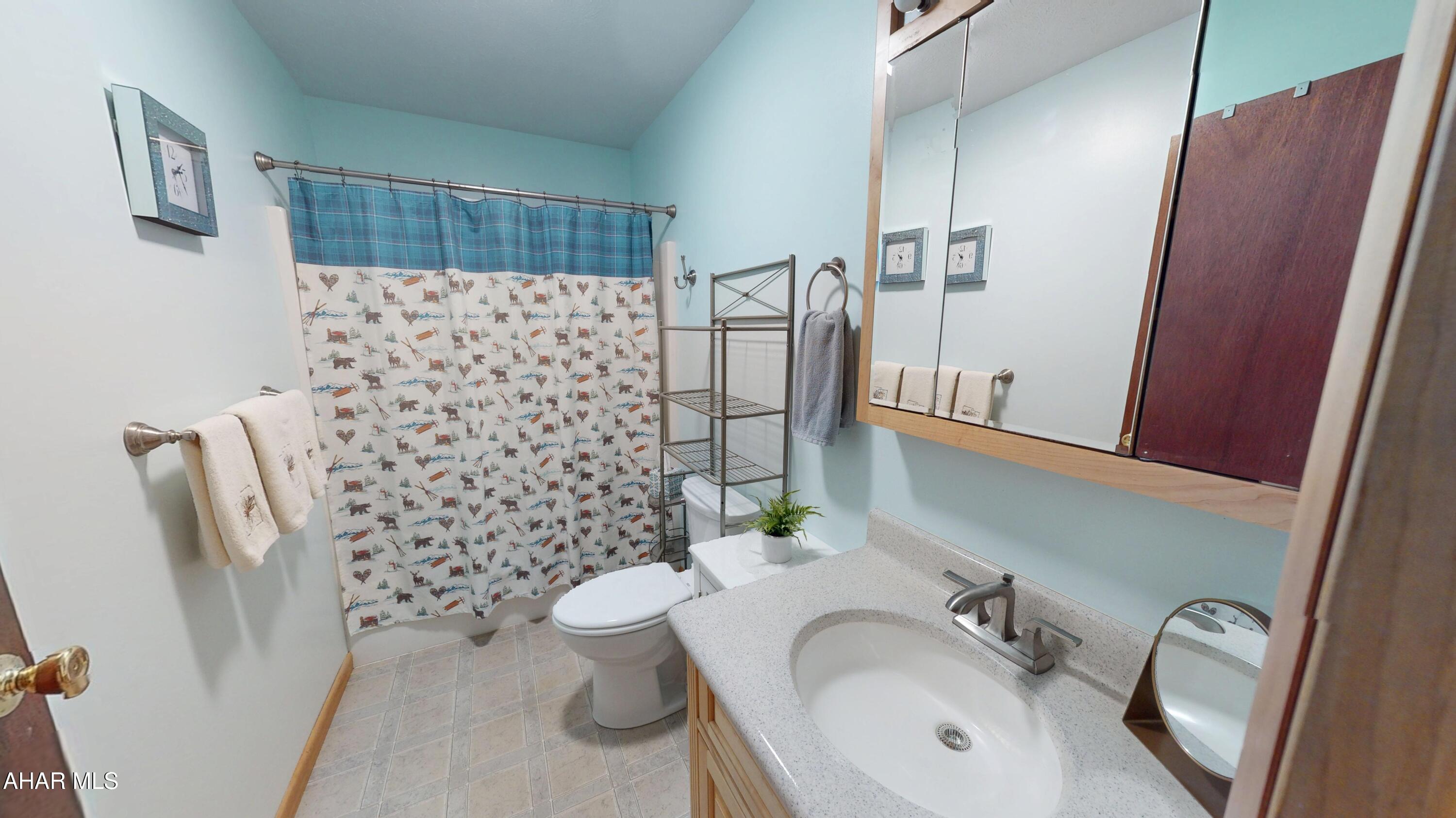 Glendale Yearound - Residential