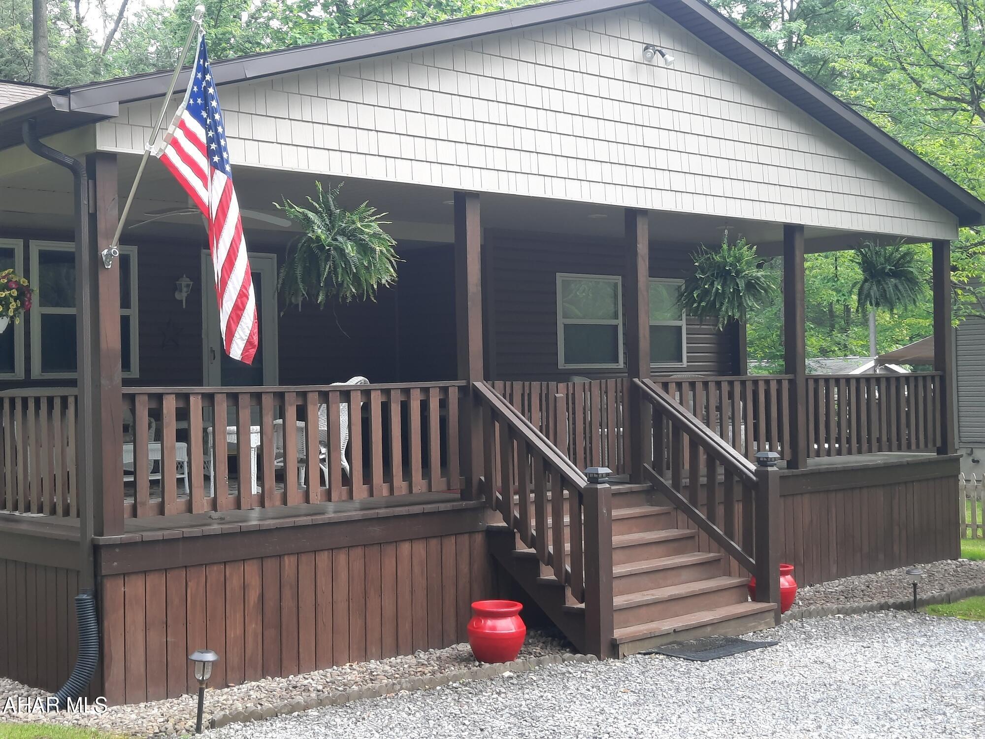 Glendale Yearound - Residential