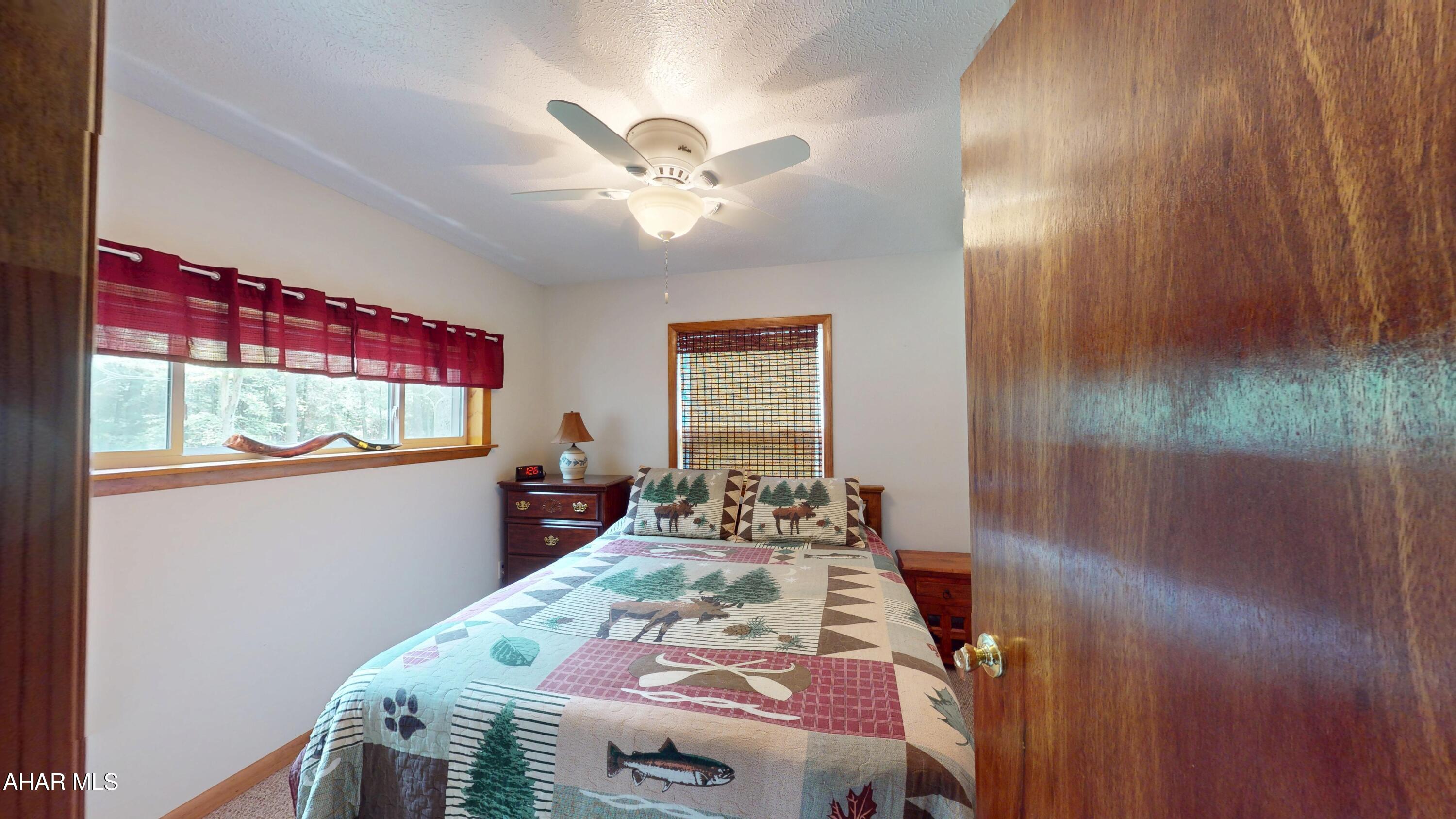 Glendale Yearound - Residential