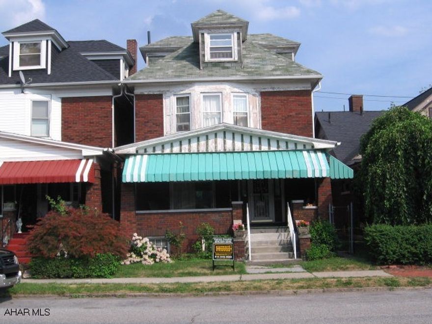 Solid 3BR with finished 3rd floor that would make a great 4th bedroom. All new thermopane windows. Nice fenced in back yard. Gas fireplace. Some work needed on the inside to make this a gem!