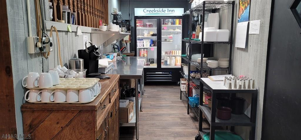 Unknown - Commercial Sale