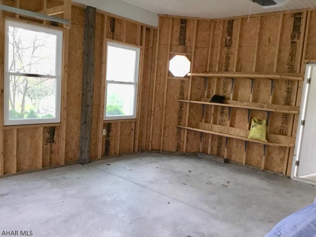 Sinking Valley - Residential