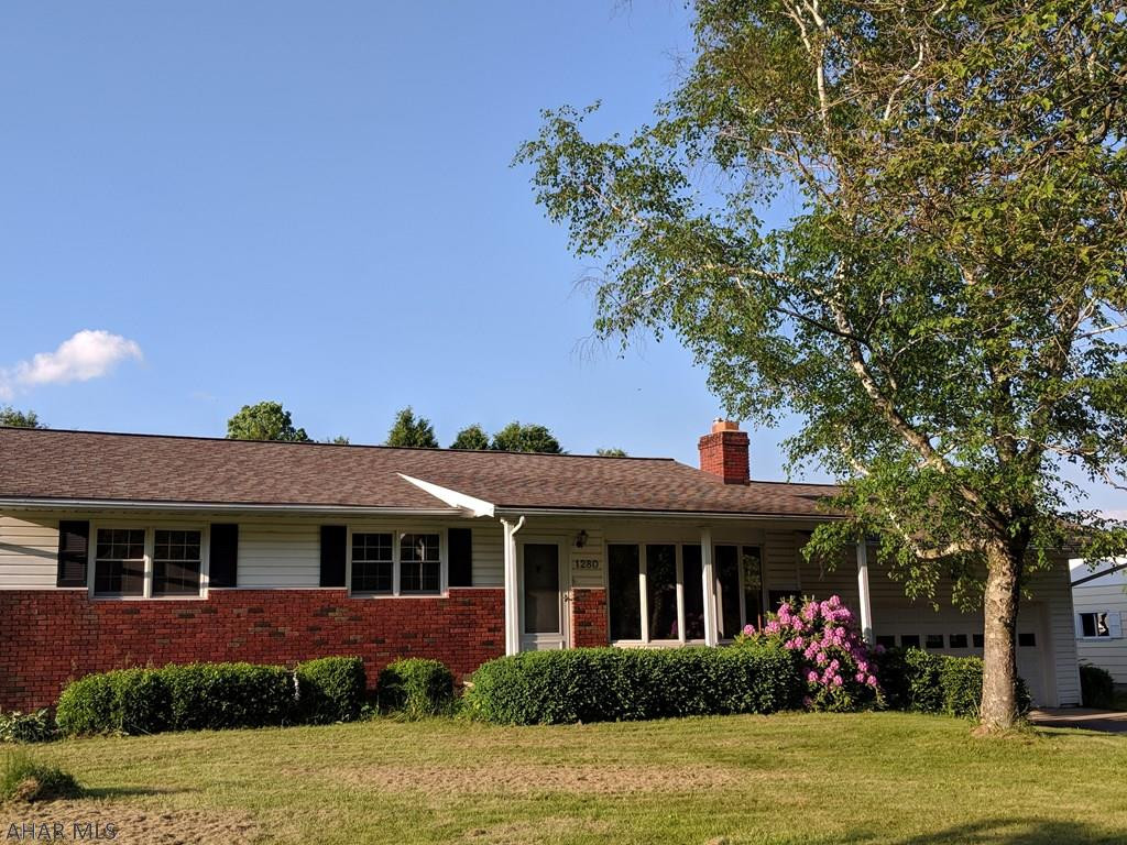 Foot of Ten - Residential