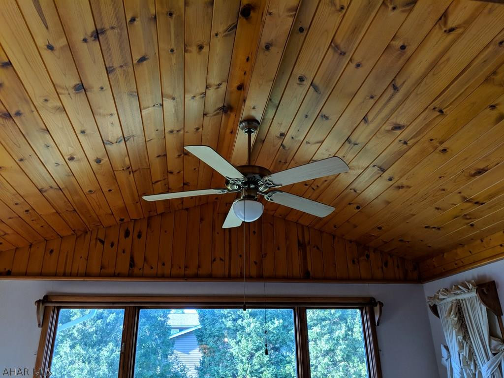 Foot of Ten - Residential