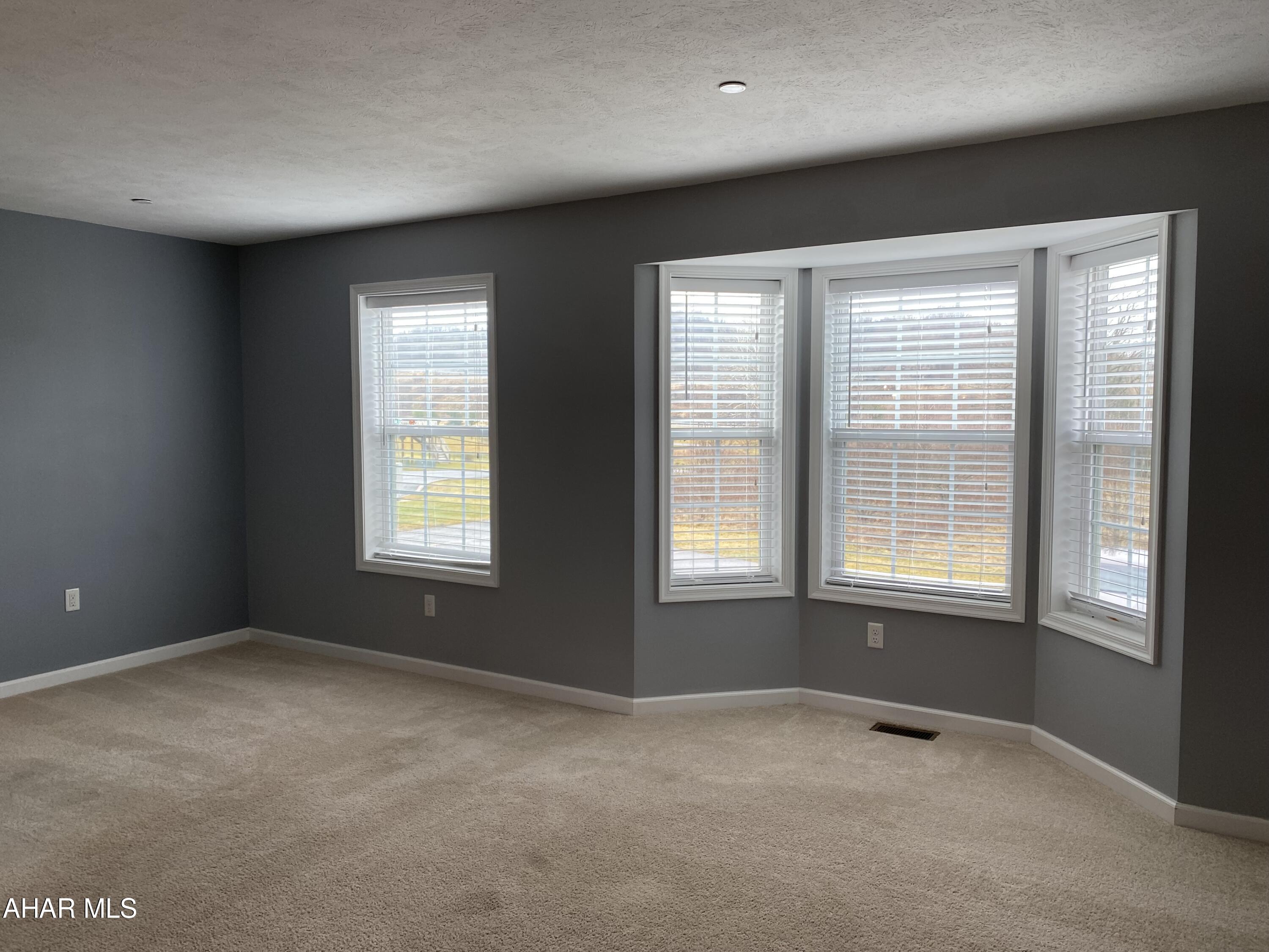 Harvest Glen - Residential