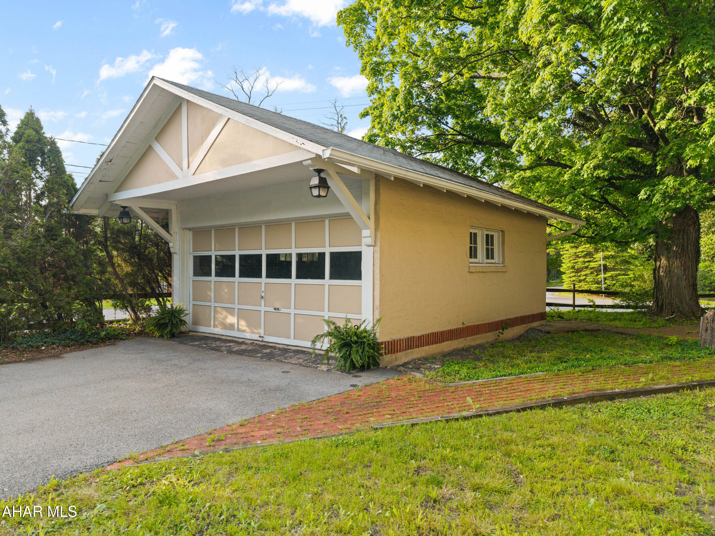 Mansion Park - Residential