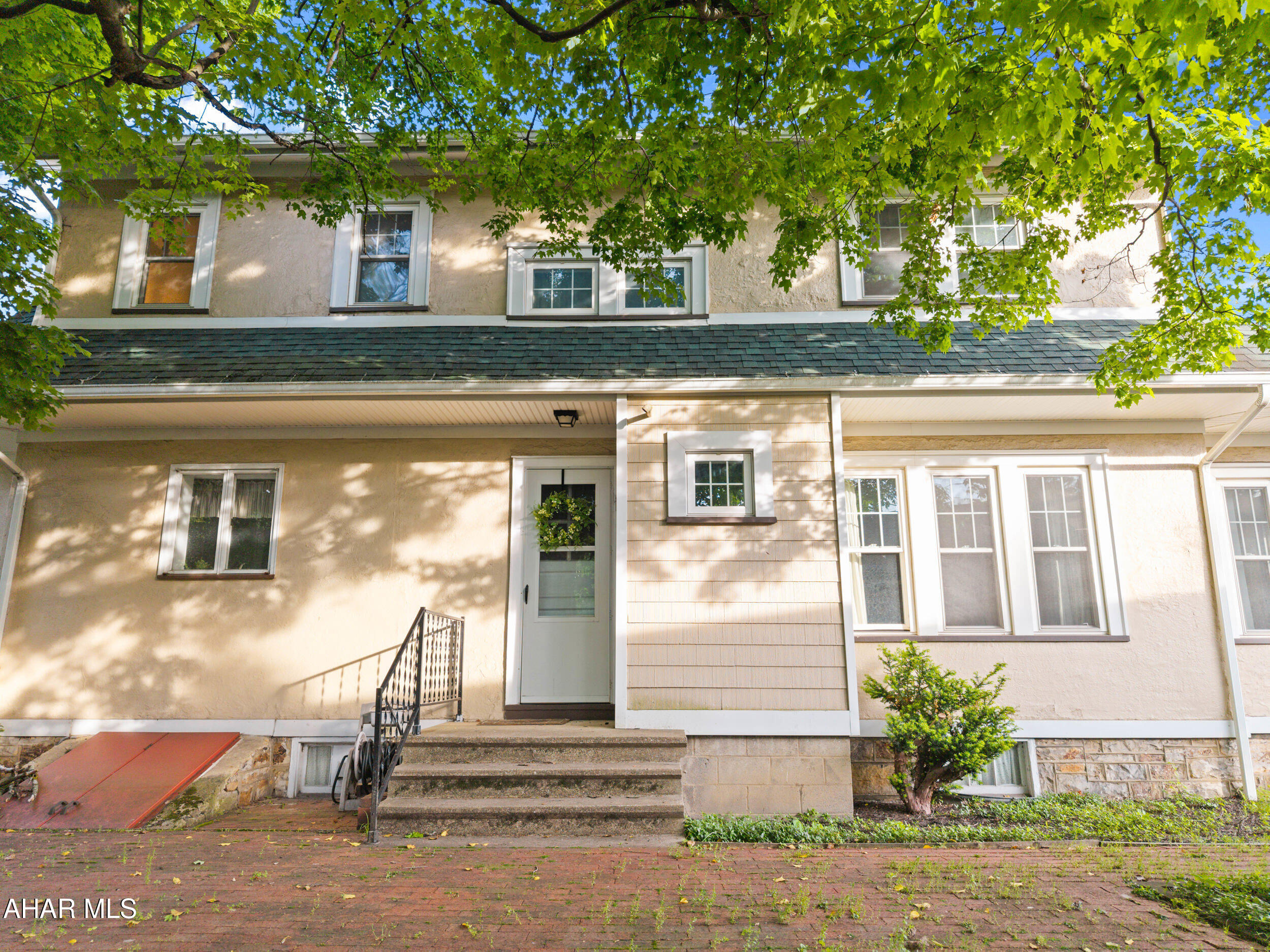 Mansion Park - Residential